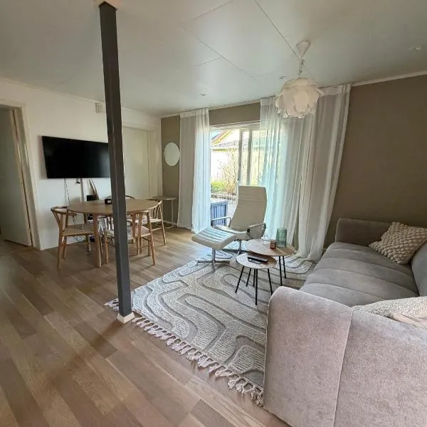 Central and modern apartment，位于于尔斯泰因维克的酒店