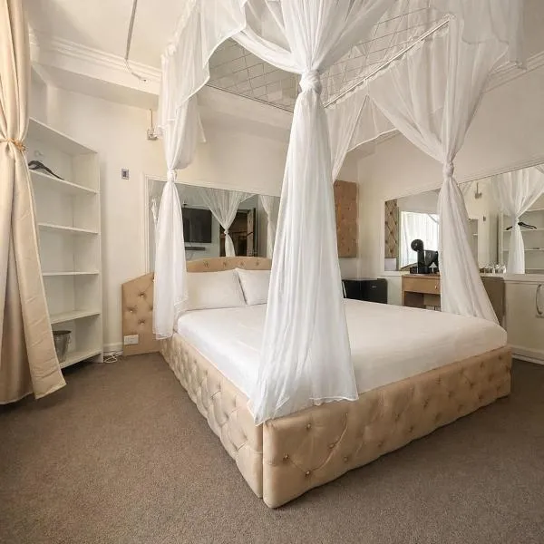 Hotel Boutique18plus - Adults Only，位于北马马亚-讷沃达里的酒店