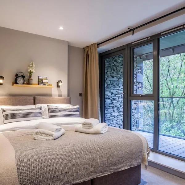 Quiet 2BR Flat in Backbarrow near Lake Windermere，位于Backbarrow的酒店