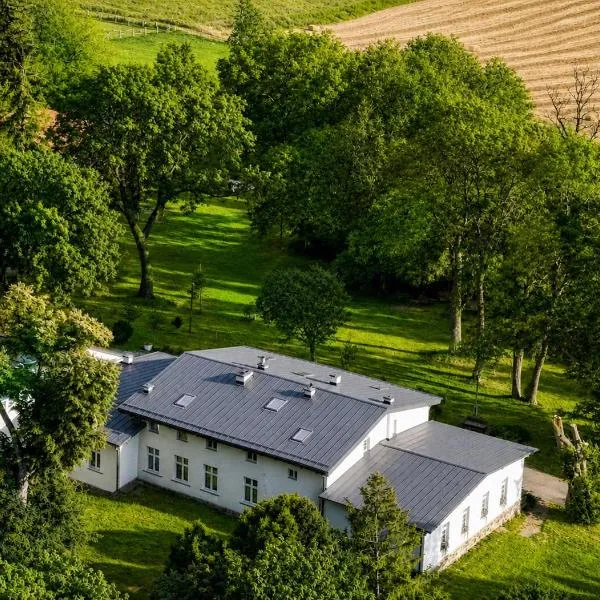 Folwark Wierzchy，位于Wierzchy的酒店