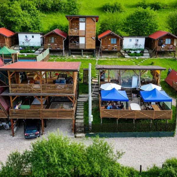 Bosnian Pyramid Glamping，位于维索科的酒店