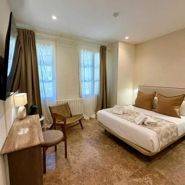 VTZ The Orus Factory Hotel - Parking Muy Económico，位于萨拉戈萨的酒店
