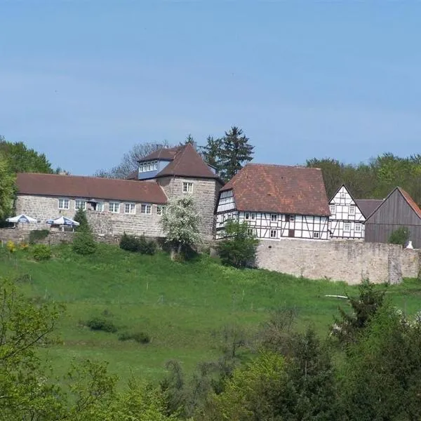 Hotel Garni BURG WALDENSTEIN，位于Rudersberg的酒店