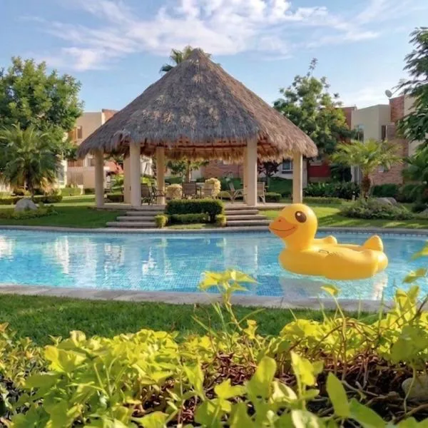 Casa con alberca en Xochitepec, Ideal familias，位于绍其德贝克的酒店