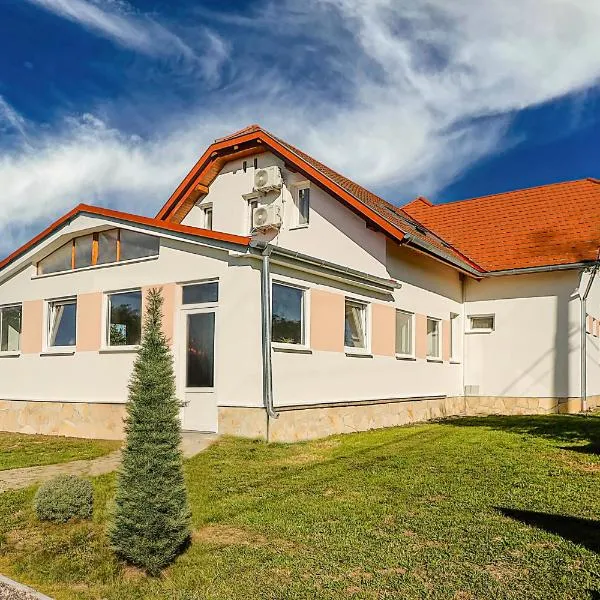 Anna Vendégház Szeleste，位于Szeleste的酒店