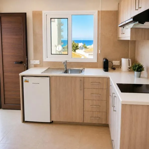 Proteas Mare Suites，位于普罗塔拉斯的酒店