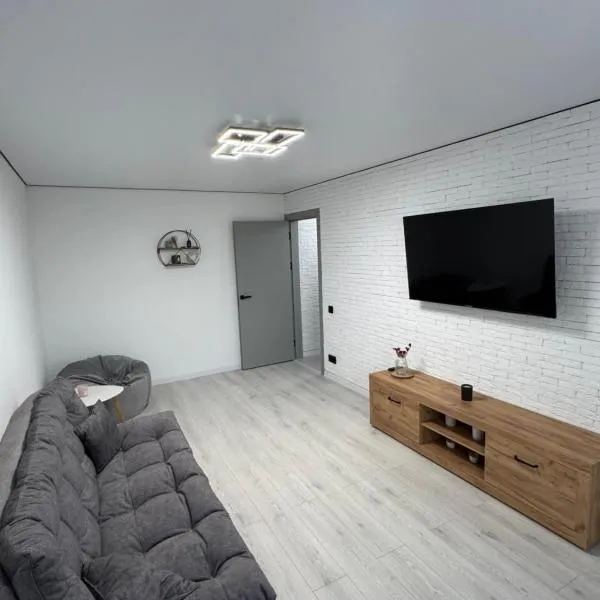 Premium 2-Room Rental，位于巴蒂的酒店
