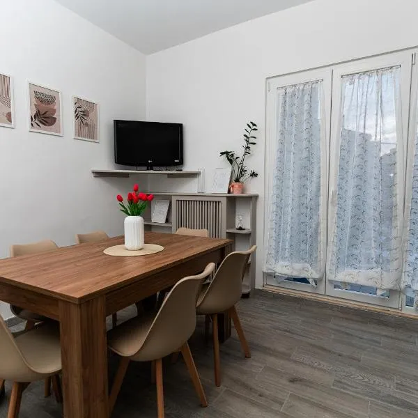 La Dimora di Lucia,位于Villa San Giovanni in Tuscia的酒店