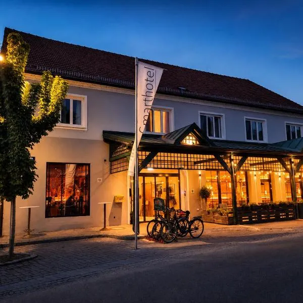 Smarthotel Schmid - Restaurant & Bar inhouse - Nähe Schlossteich，位于Sitzenberg的酒店