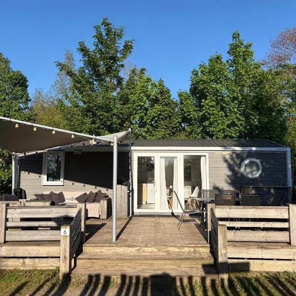 Chalet Masion Meerwijck 6 aan het Zuidlaardermeer，位于Kropswolde的酒店