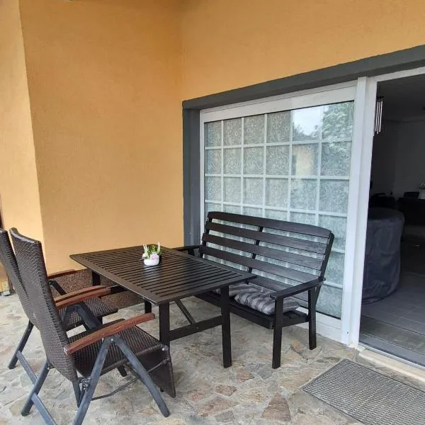 Ferienwohnung Alex，位于Nidderau的酒店