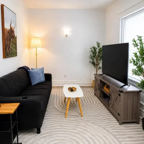 Spacious Modern 2BR Apartment Sleeps 6，位于尼亚加拉瀑布的酒店