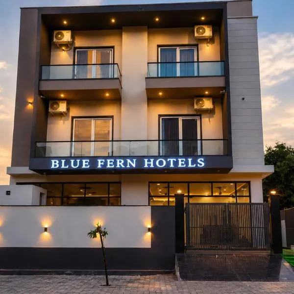 Blue Fern Hotels - Greater Noida，位于大诺伊达的酒店