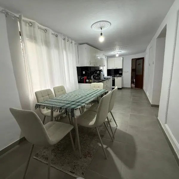 Canyon River House，位于Çorovodë的酒店