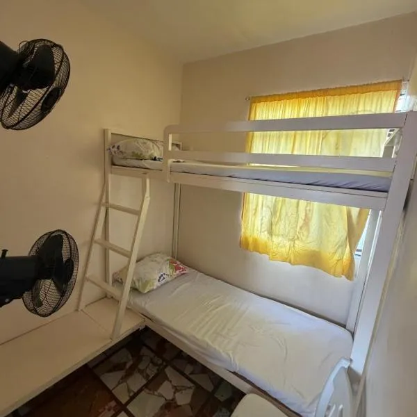 Maria Kulafu Lodging House Pier site- Santa Clara office 2nd Floor，位于Cagba的酒店