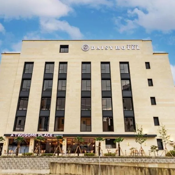 Masan Daisy Hotel，位于昌原市的酒店