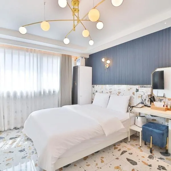 Hotel February Tongyeong Jukrim，位于统营市的酒店