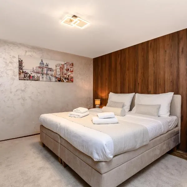 One Luxury Suites AKUSTIK - 3 minuta peške do Jezera，位于兹拉蒂博尔的酒店