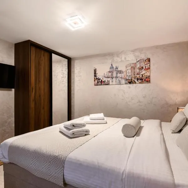 One Luxury Suites AKUSTIK - 3 minuta peške do Jezera，位于兹拉蒂博尔的酒店