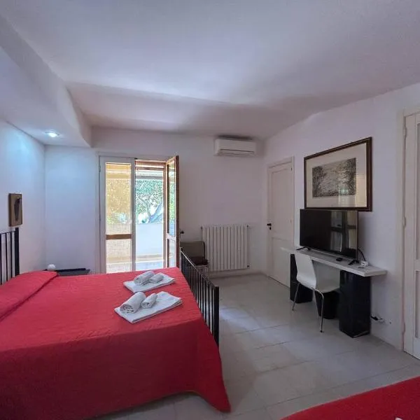 Villa Aurea，位于伊斯皮卡的酒店