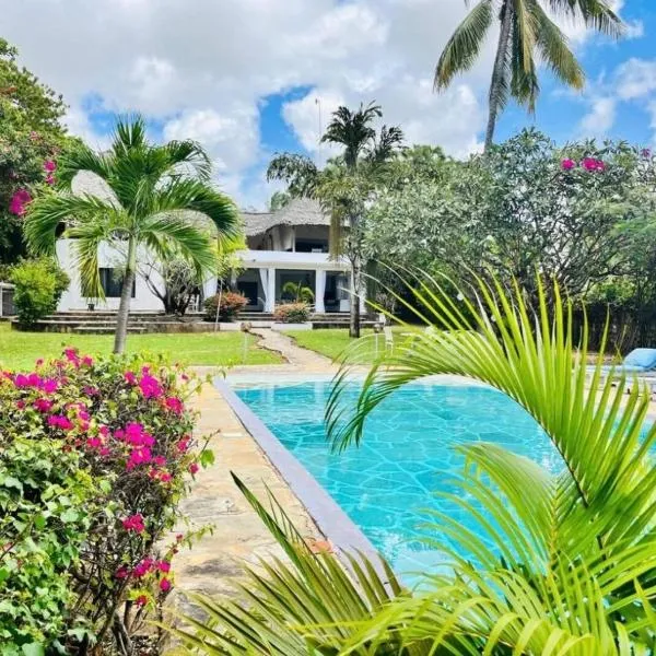 WHITE Nyumba Malindi - Boutique Villa，位于马林迪的酒店