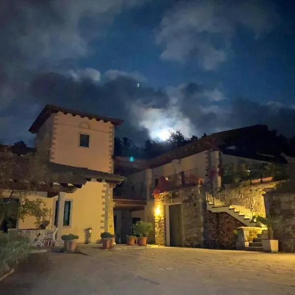 Podere Caselina b&b，位于Camugnano的酒店