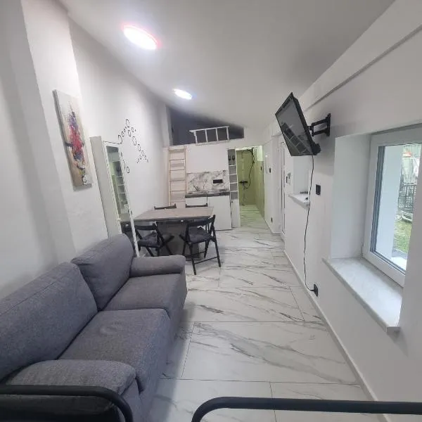 Business-Apartment 24h Check-in 3km to A5 Highway,位于Wolfpassing an der Hochleithen的酒店