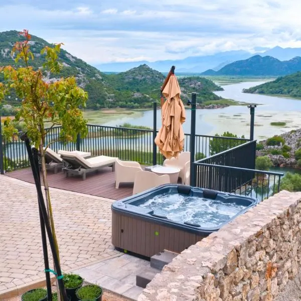 Skyline Skadar Lake，位于Karuč的酒店