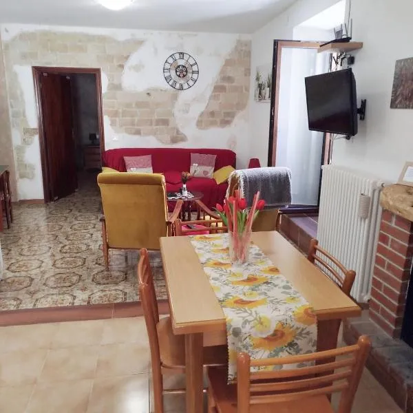 La casa di Cinzia，位于吉齐奥河畔佩托拉诺的酒店