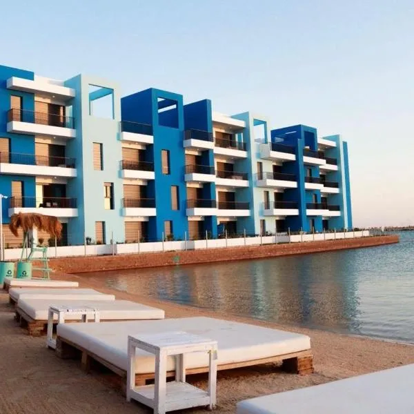 Ayla Oasis Luxury Chalets - Azure & Golf，位于亚喀巴的酒店