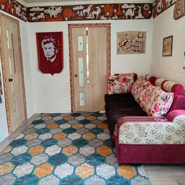 Guest House Aruuke，位于纳伦的酒店