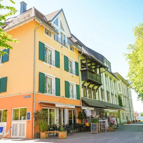 SEEMOMENTE Überlingen Promenade，位于于伯林根的酒店