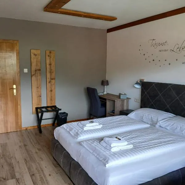 Pension & Apartments Weissbriach，位于魏斯布里阿赫的酒店