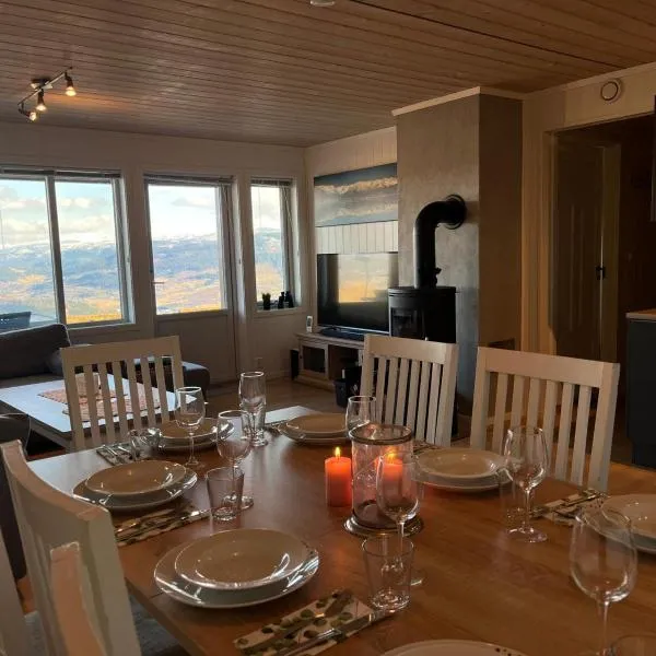 Sauna & Mountain Views - Ski-in Ski-out Luxury，位于沃斯的酒店