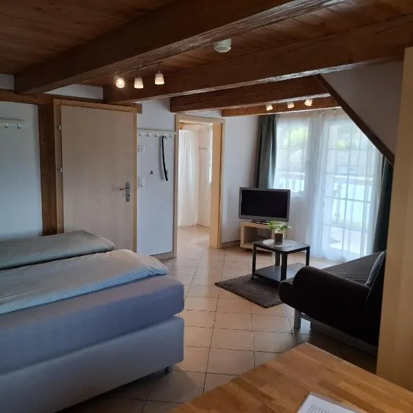 Hotel & Restaurant Rössli，位于Seedorf的酒店