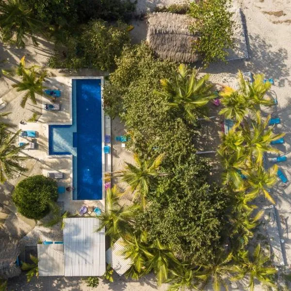 Blue Mango Beach Hotel，位于Guachaca的酒店
