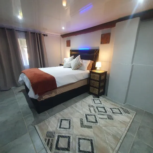 Blu light lodge，位于Randfontein的酒店