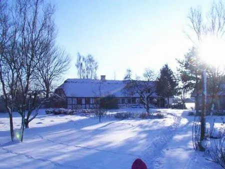 Naboløs Bed'n Kitchen - Nyborg，位于Bovense的酒店