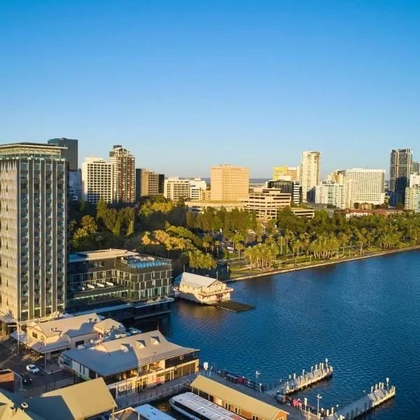 Doubletree By Hilton Perth Waterfront，位于珀斯的酒店