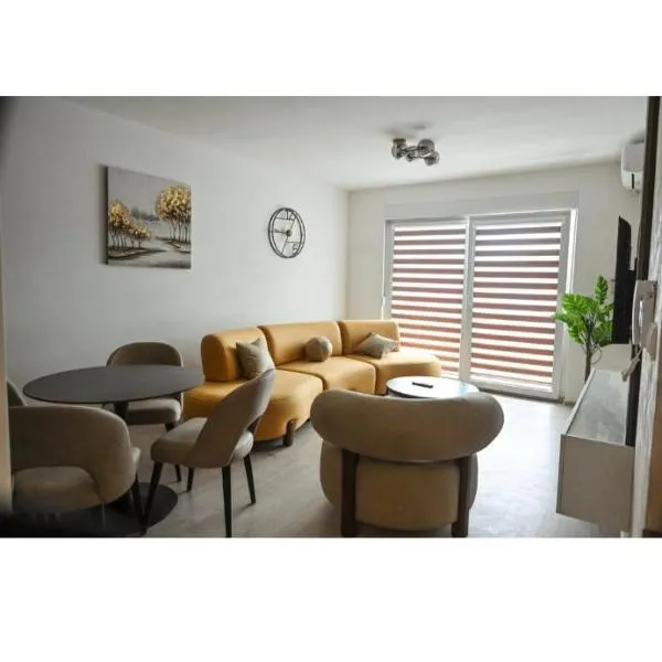 Apartman Jovana Loznica，位于洛兹尼察的酒店