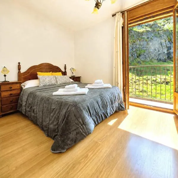 Casa Rural Raíces del Alto Tajo，位于Armallones的酒店