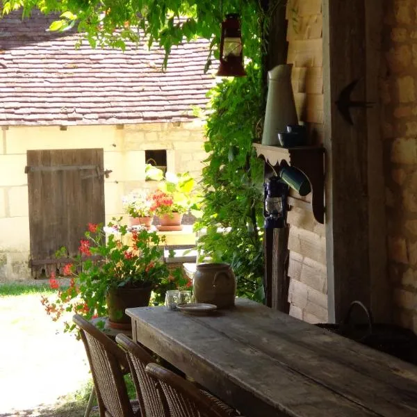 Maison Frankrijk，位于Saint-Malo-en-Donziois的酒店