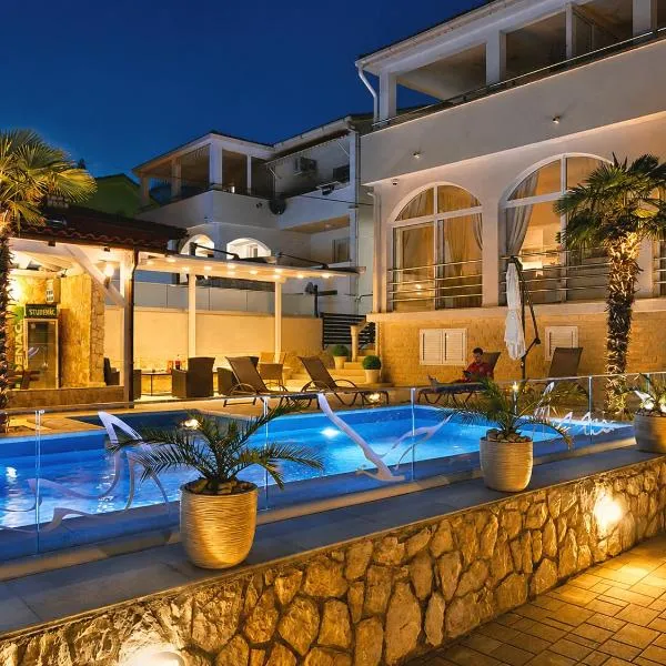 Apartments Sun Dance 2 with heated Pool，位于诺瓦利娅的酒店
