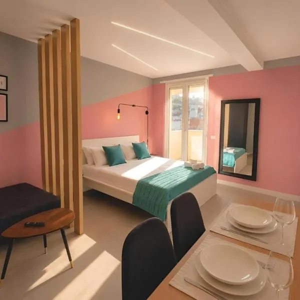Social Lodge Happiness Studios，位于丰沙尔的酒店