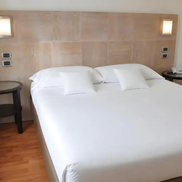 San Giorgio, Sure Hotel Collection by Best Western，位于弗利的酒店