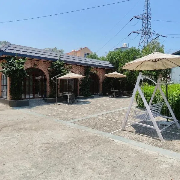The Doghouse，位于德拉敦的酒店