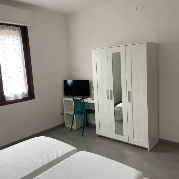 B&B Il Viale，位于Ponte dellʼOlio的酒店