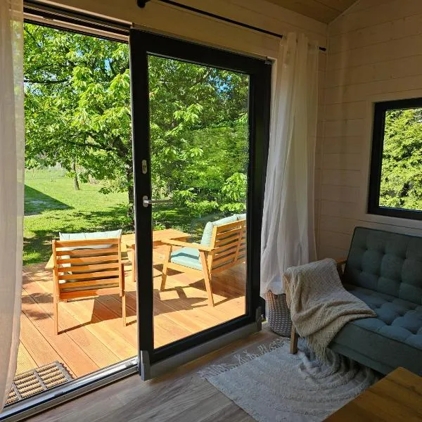 Modernes TinyHouse mit Klimaanlage in privater Atmosphäre,位于Elsterheide的酒店