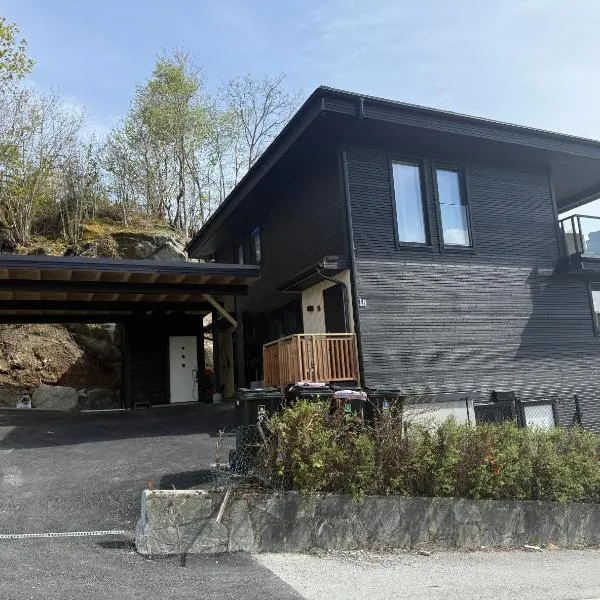 Modern Apartment in Osøyro near Bergen，位于Osøyro的酒店
