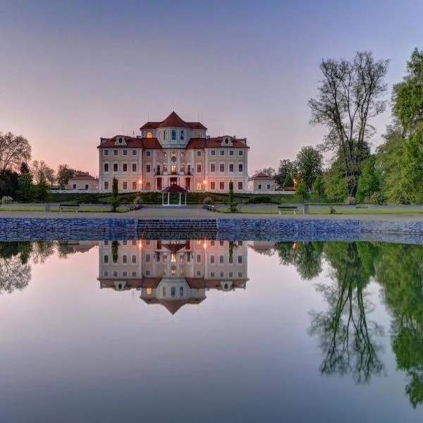 立布利萨酒店，位于Všetaty的酒店